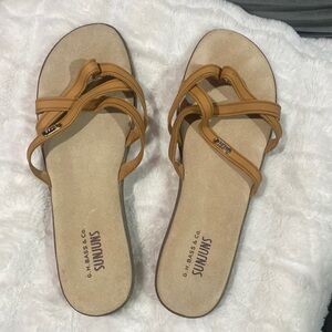 G.H BASS & Co. sunjuns sandals
